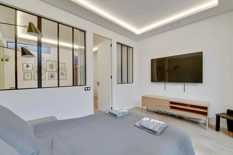 Apartment 166 Roza - Superb In Paris. Paris